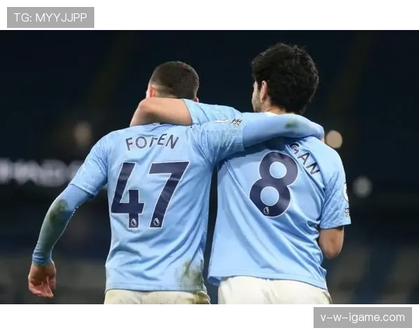 先触球就能免责？解析足球规则中的“优先权”误区